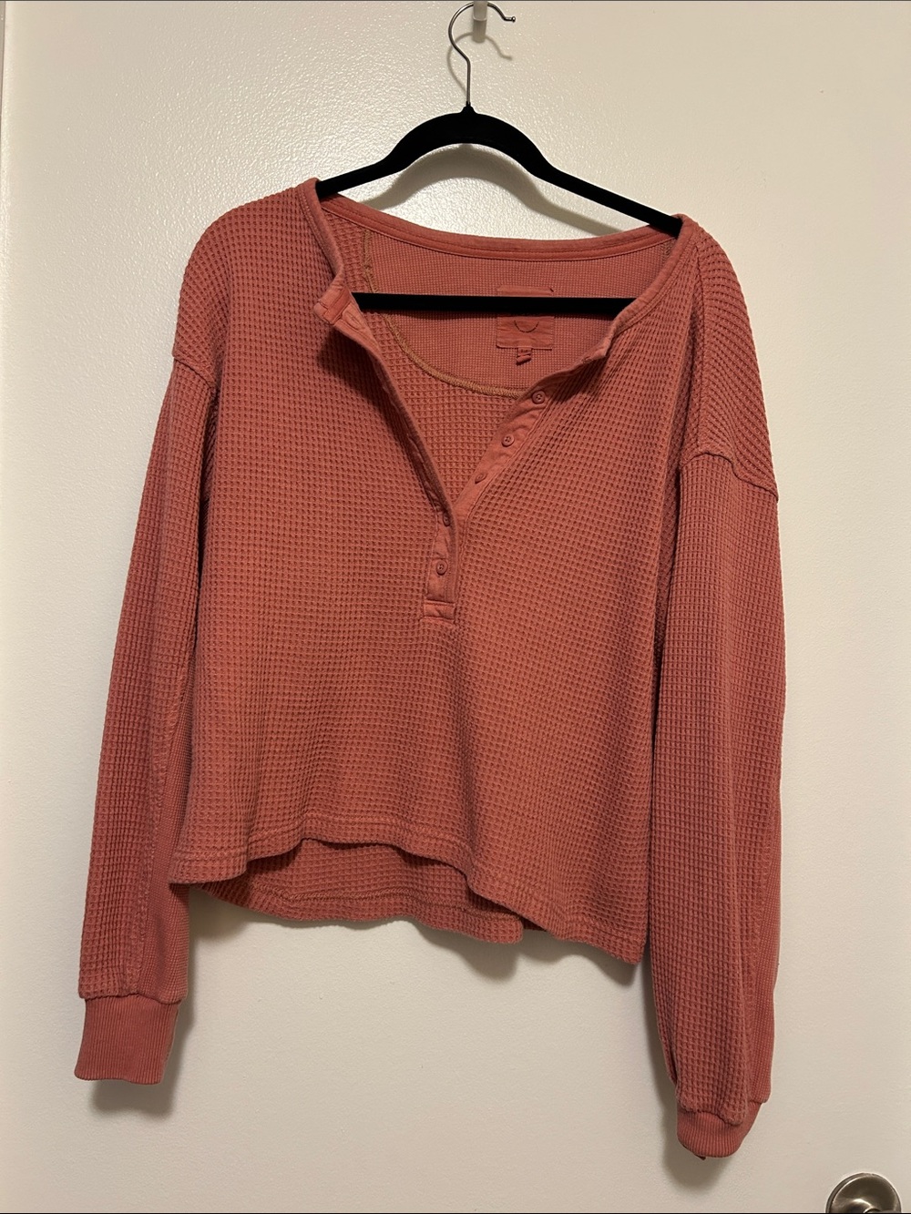 aerie Waffle Henley Sweatshirt in Dusty Rose